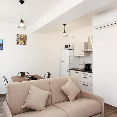 Appartements Au Coeur De La Vieille Ville Pietonne & Citadelle Ajaccio  Room photo